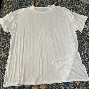 Old Navy White Crew Neck Tee